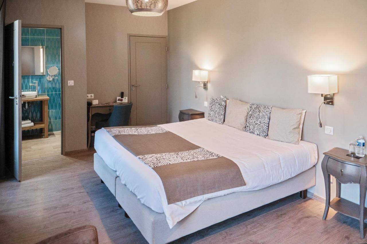 Logis - Auberge De L'Abbaye Thiron-Gardais ภายนอก รูปภาพ