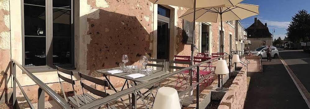 Logis - Auberge De L'Abbaye Thiron-Gardais ภายนอก รูปภาพ