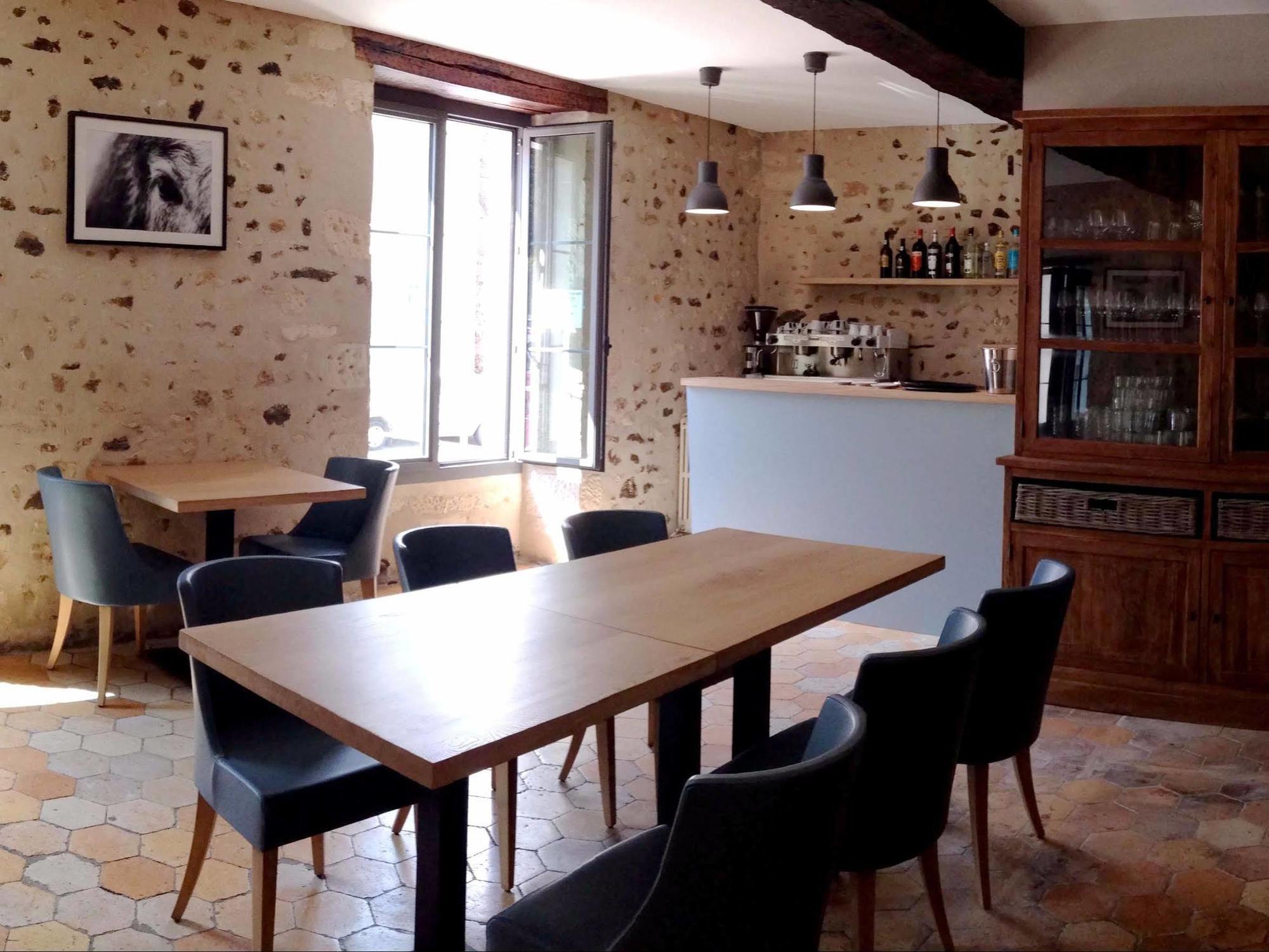 Logis - Auberge De L'Abbaye Thiron-Gardais ภายนอก รูปภาพ